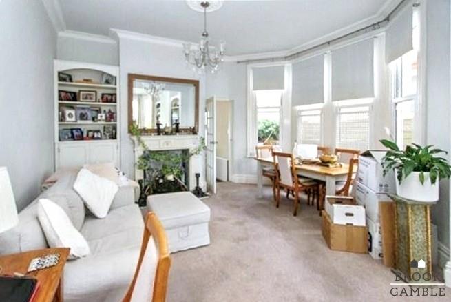 5 Bedroom House - Semi-Detached. Cliff Road in Eastbourne, East Sussex 3